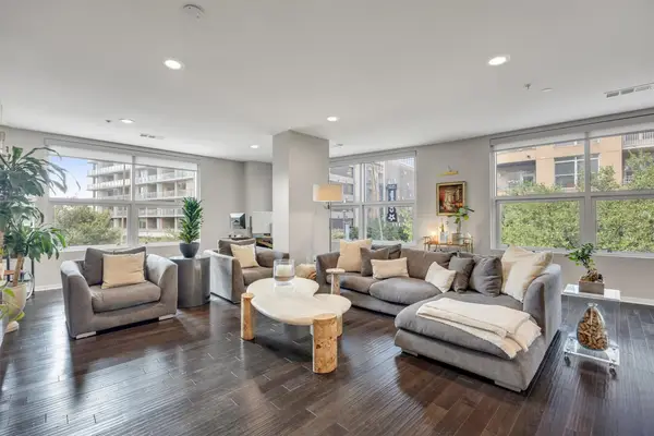 2323 N Houston Street #202, Dallas, TX 75219