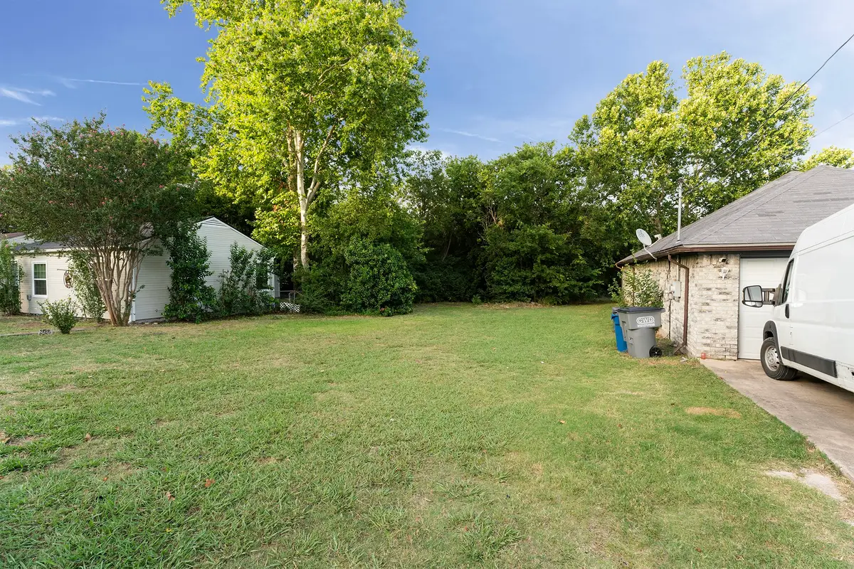 600 N Elm Street, Lancaster, TX 75146 - #1