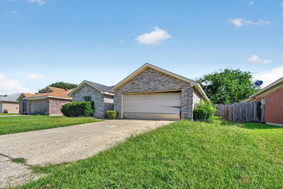 1414 Aviary Drive, Desoto, TX 75115 - #2