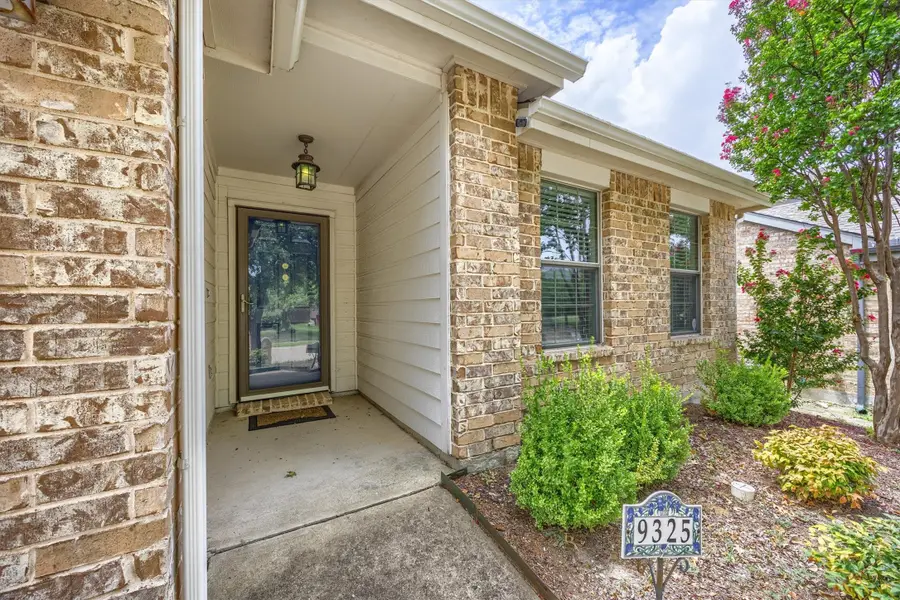 9325 Warren Drive, McKinney, TX 75071 - #2