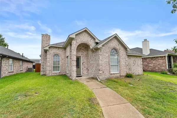 2800 Helen Lane, Mesquite, TX 75181