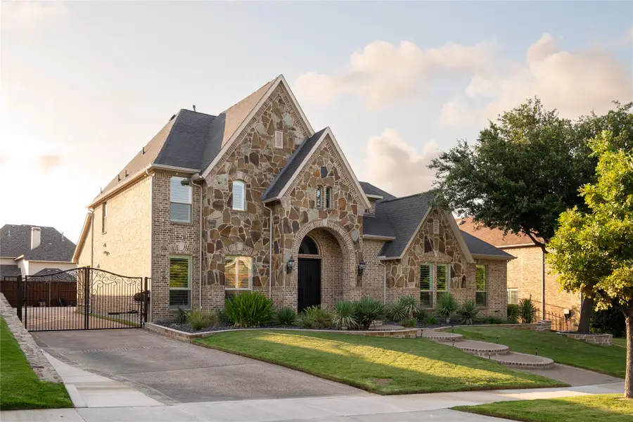 2312 Maidens Castle Drive, Lewisville, TX 75056 - #2