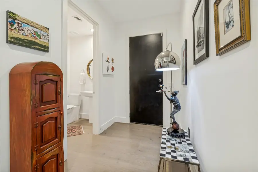 3923 Cole Ave #102, Dallas, TX 75204 - #2
