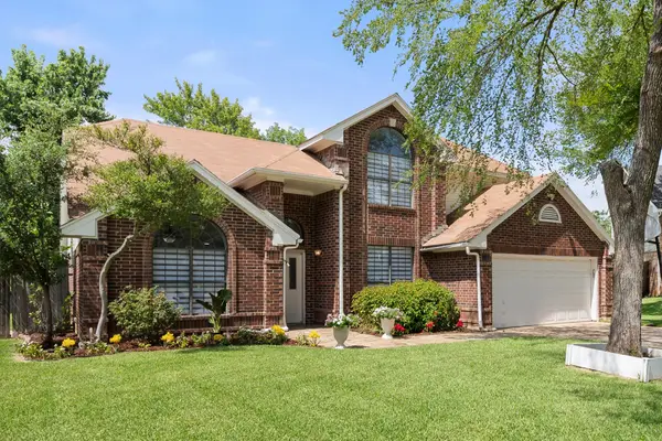 4313 Kenwood Drive, Grapevine, TX 76051