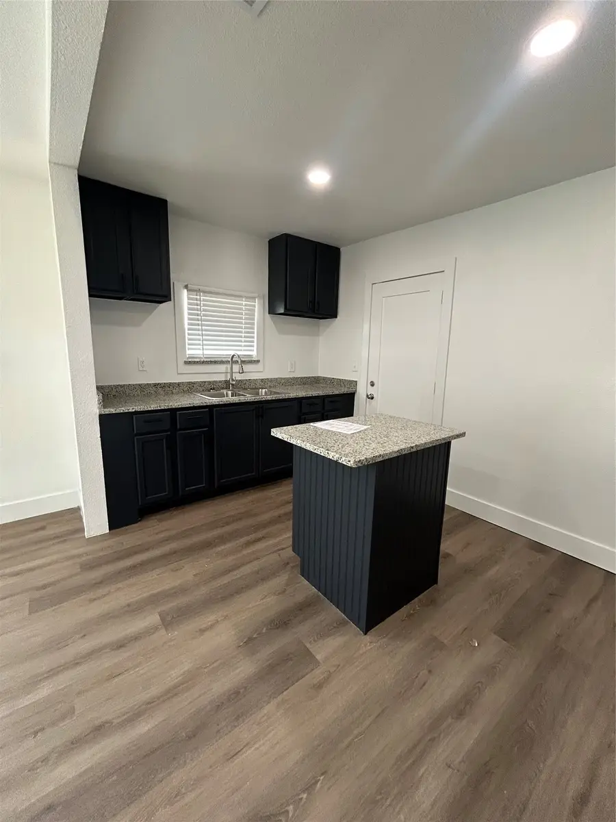 600 E Robert Street, Fort Worth, TX 76104 - #3