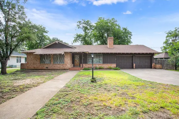 204 N Marable Street, West, TX 76691