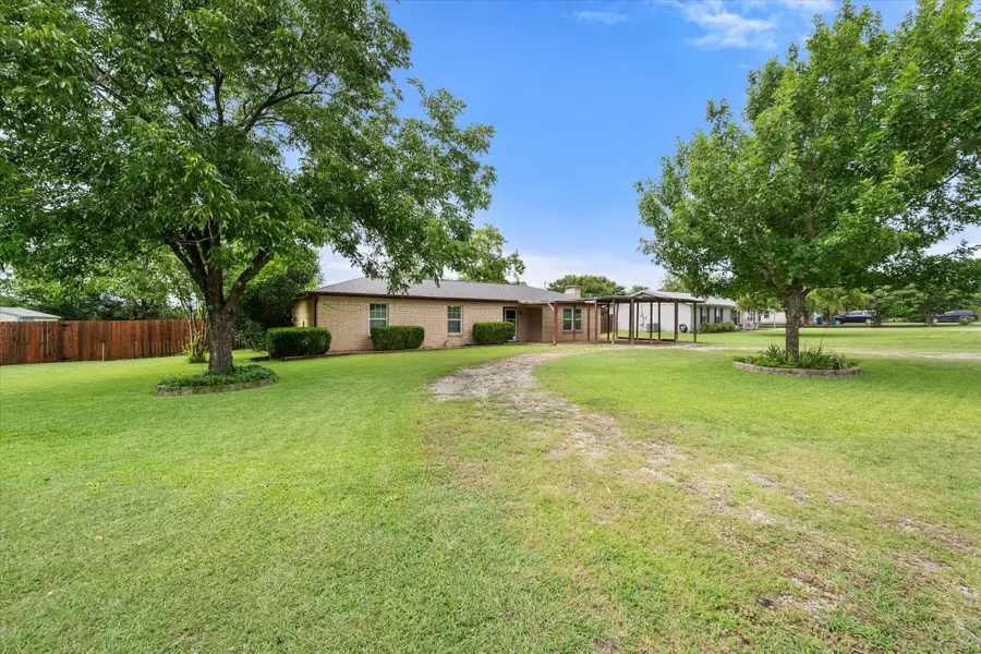1209 Hidden Hills Drive, Corsicana, TX 75110 - #2