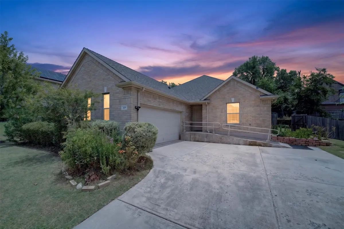 119 Matamoros Street, Grand Prairie, TX 75051 - #1