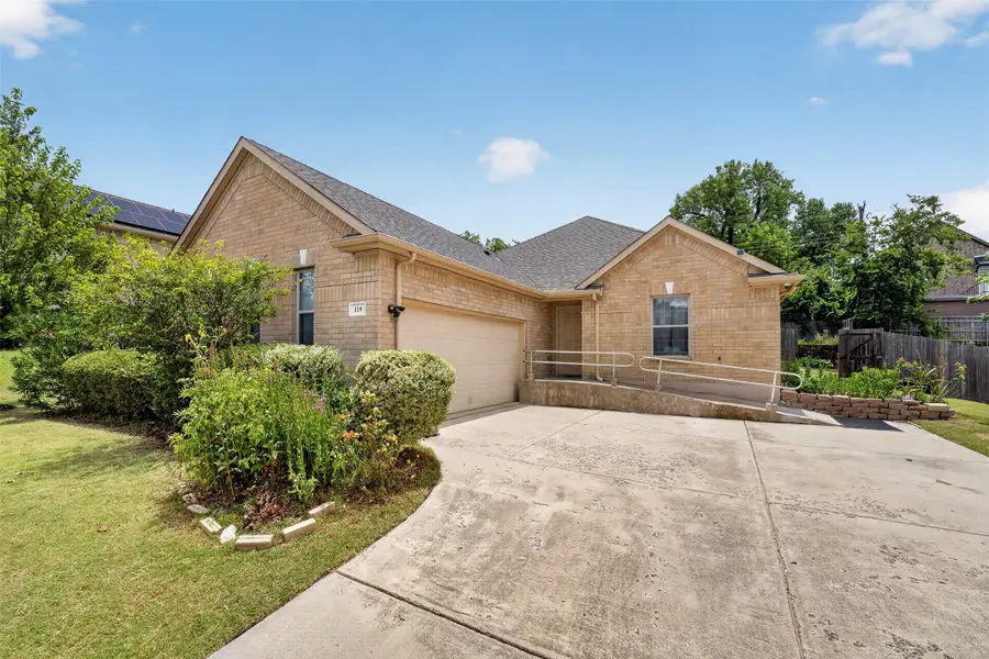119 Matamoros Street, Grand Prairie, TX 75051 - #2