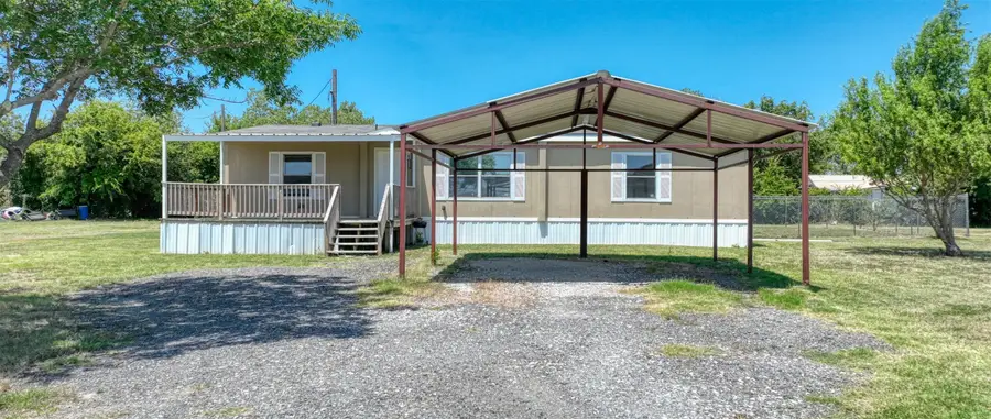 18531 Doubletree Drive, Justin, TX 76247 - #2