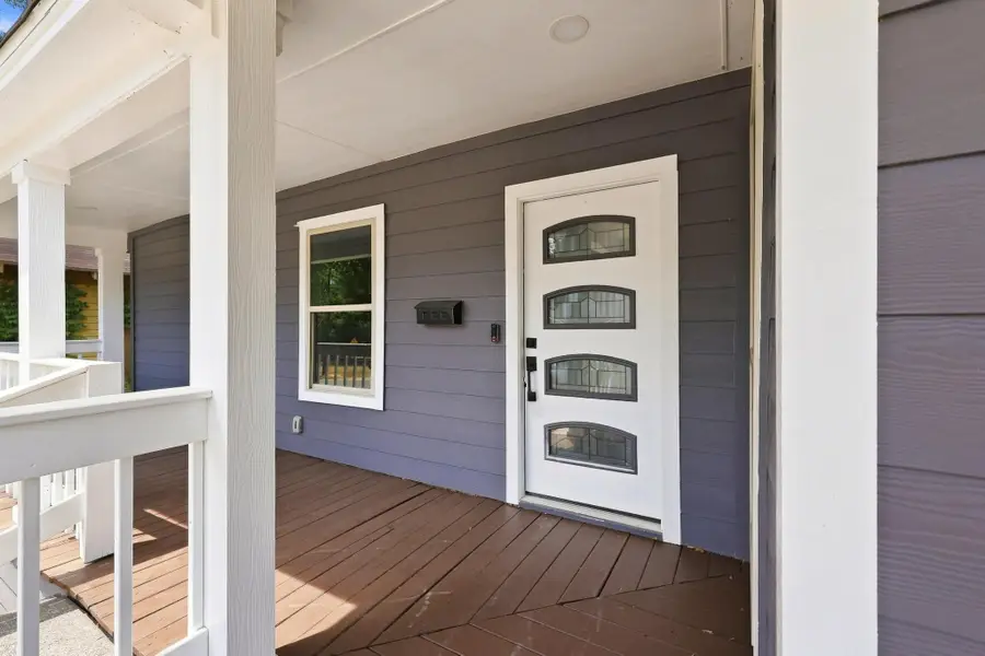 705 E Austin Street, Paris, TX 75460 - #3