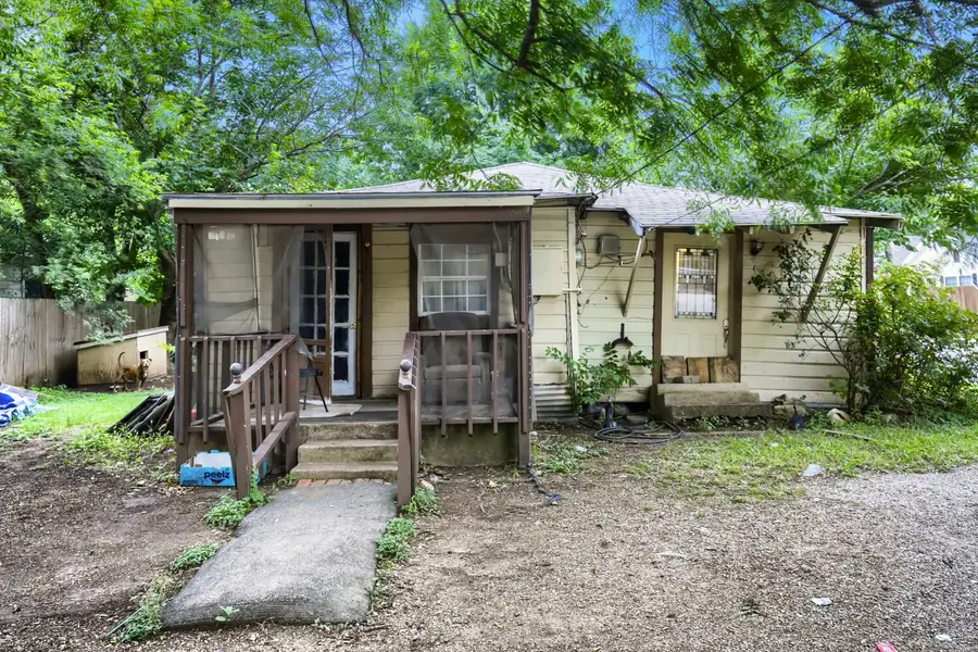 1012 E Jefferson Street, Waxahachie, TX 75165 - #3