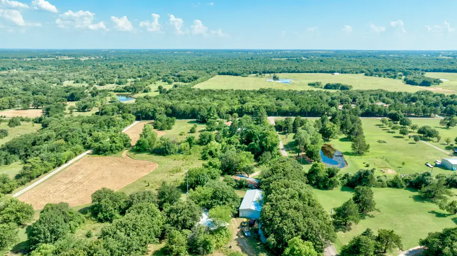 86 Easy Street, Whitesboro, TX 76273 - #2