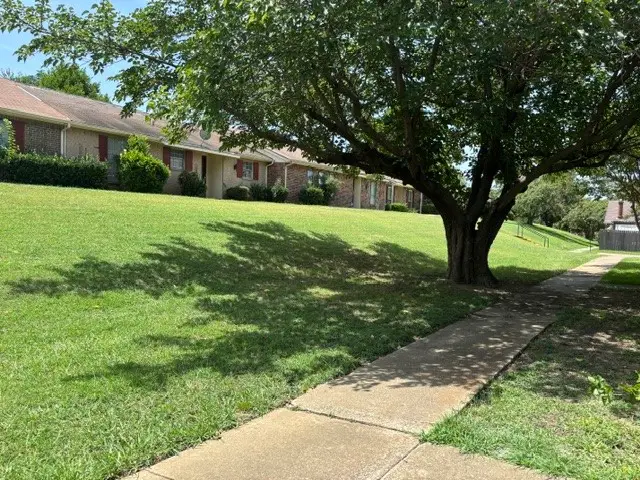 22 E Townhouse Lane #31, Grand Prairie, TX 75052 - #3
