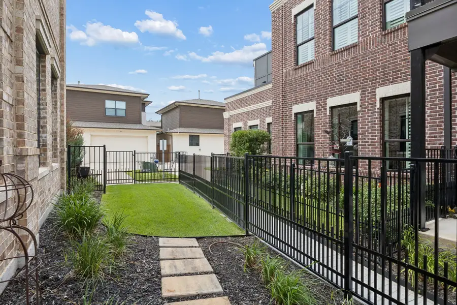 302 Nursery Lane #104, Fort Worth, TX 76114 - #3