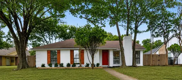 489 Weaver Street, Cedar Hill, TX 75104