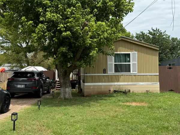 7103 Comanche Trail, Weatherford, TX 76087