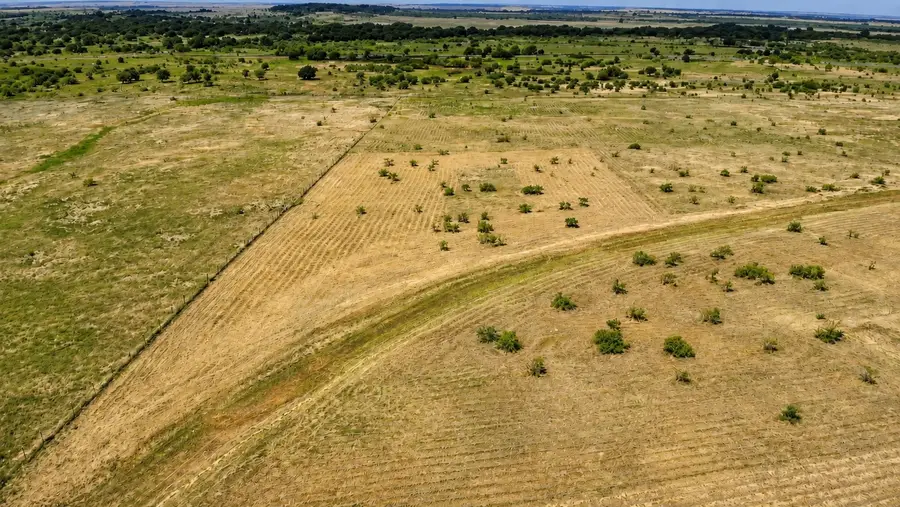 Lot 2 4825 N Us 81 Highway, Bowie, TX 76230 - #2