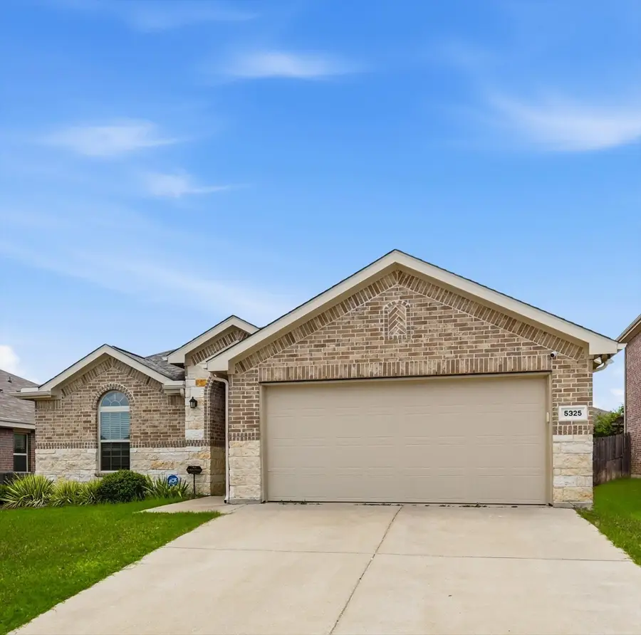 5325 Brentlawn Drive, Fort Worth, TX 76179 - #2