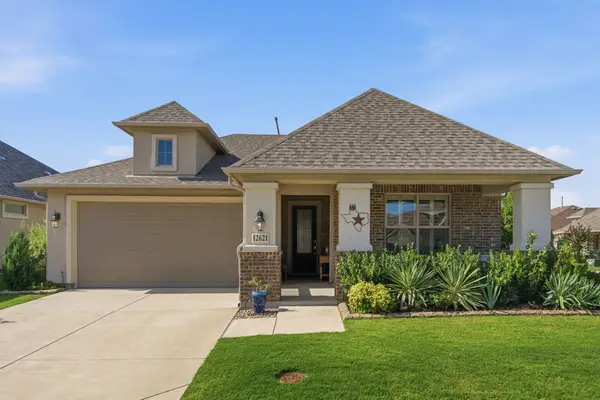 12621 Gritstone Drive, Denton, TX 76207