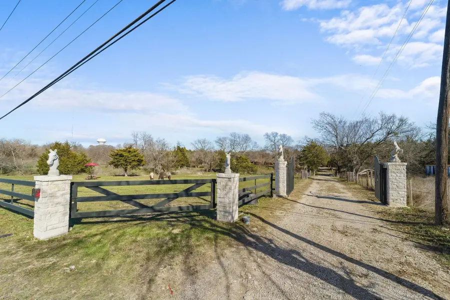 1006 S Clark Road, Cedar Hill, TX 75104 - #3