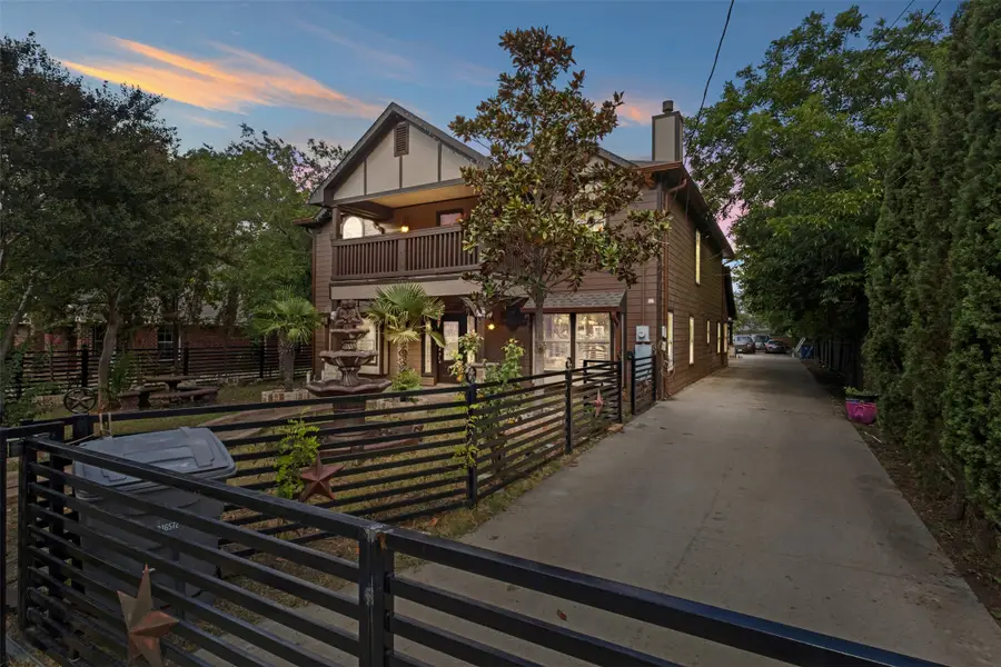 3030 Weisenberger Drive, Dallas, TX 75212 - #2