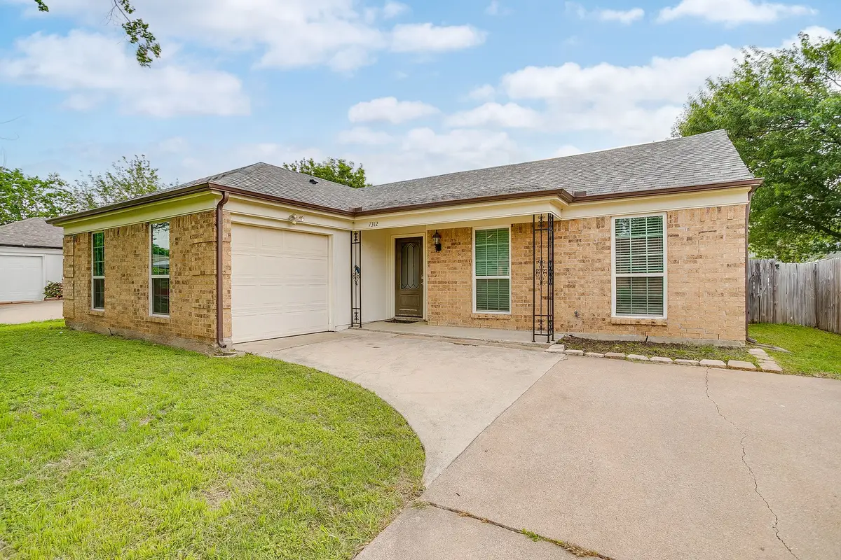 7312 Strawberry Way, Fort Worth, TX 76137 - #1