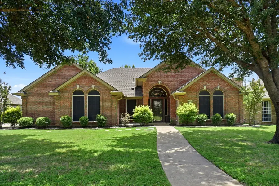 106 Honeysuckle Drive, Justin, TX 76247 - #2