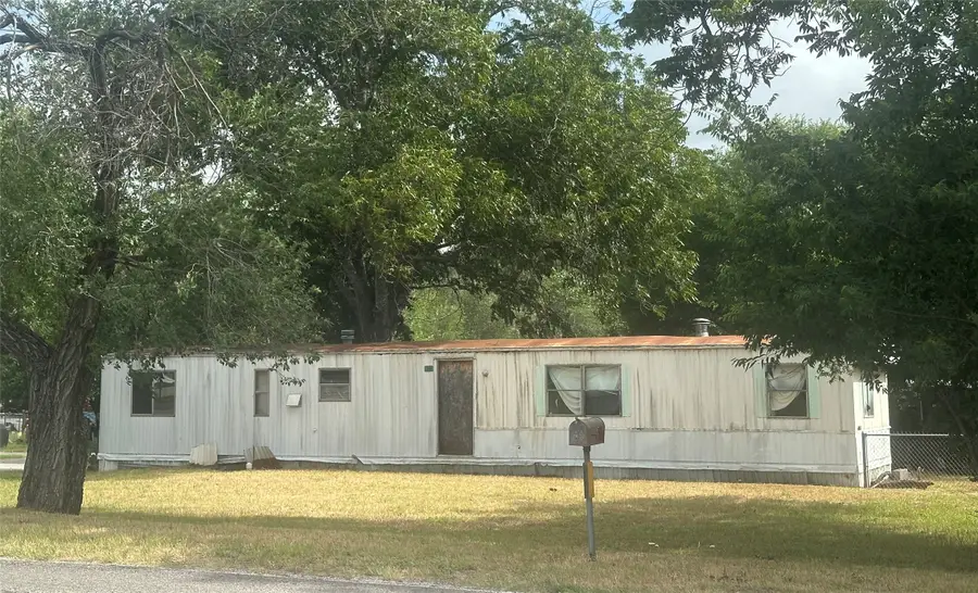 533 W Sipe Springs Road, De Leon, TX 76444 - #2
