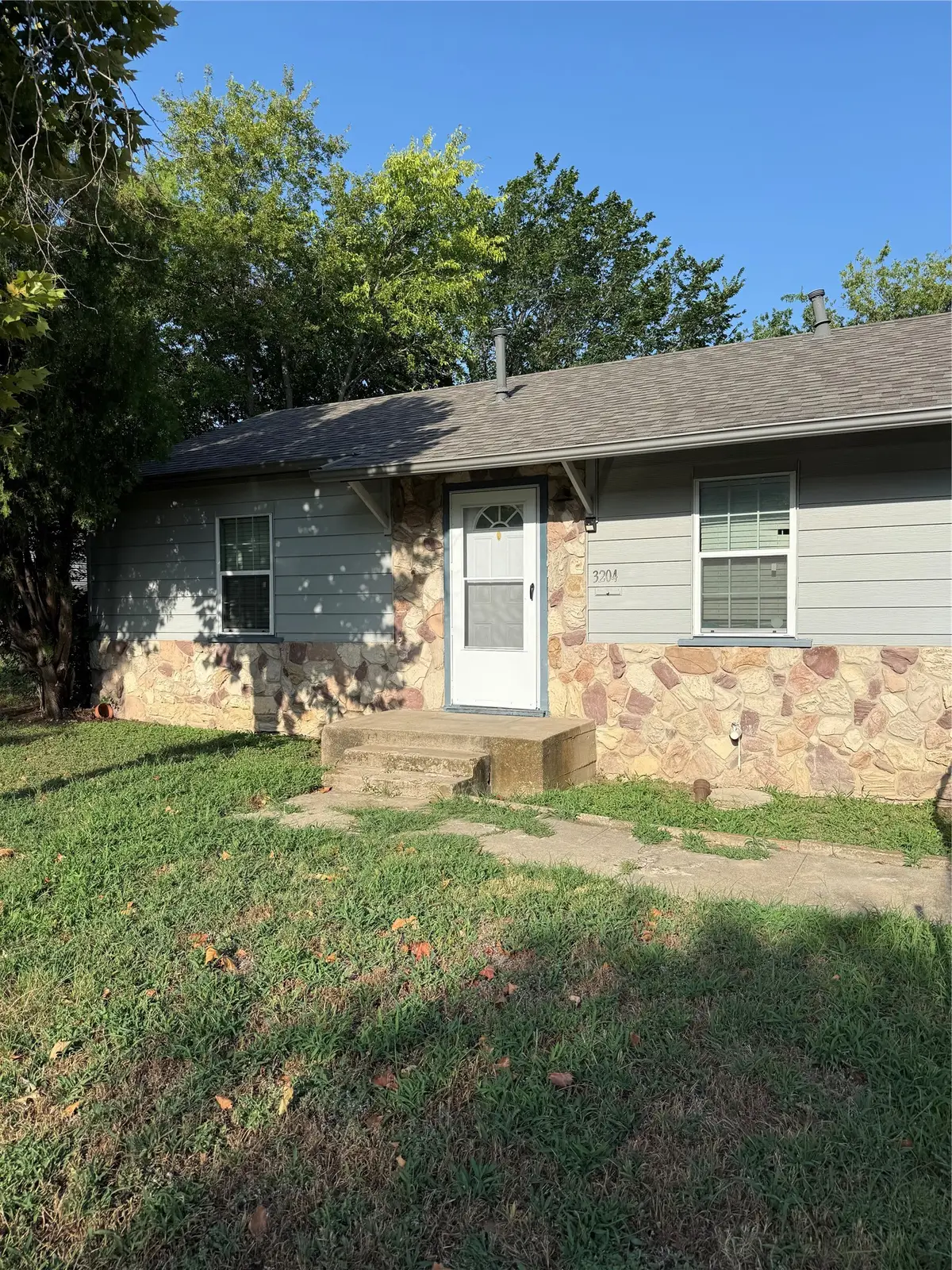 3204 Canberra Court, Fort Worth, TX 76105 - #1