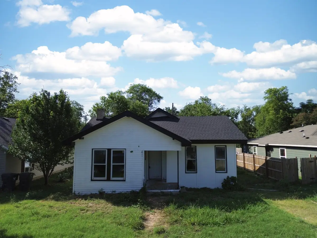 2210 Mckenzie Avenue, Waco, TX 76708 - #1