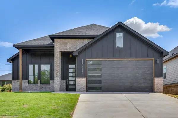 5225 Humbert Avenue, Fort Worth, TX 76107