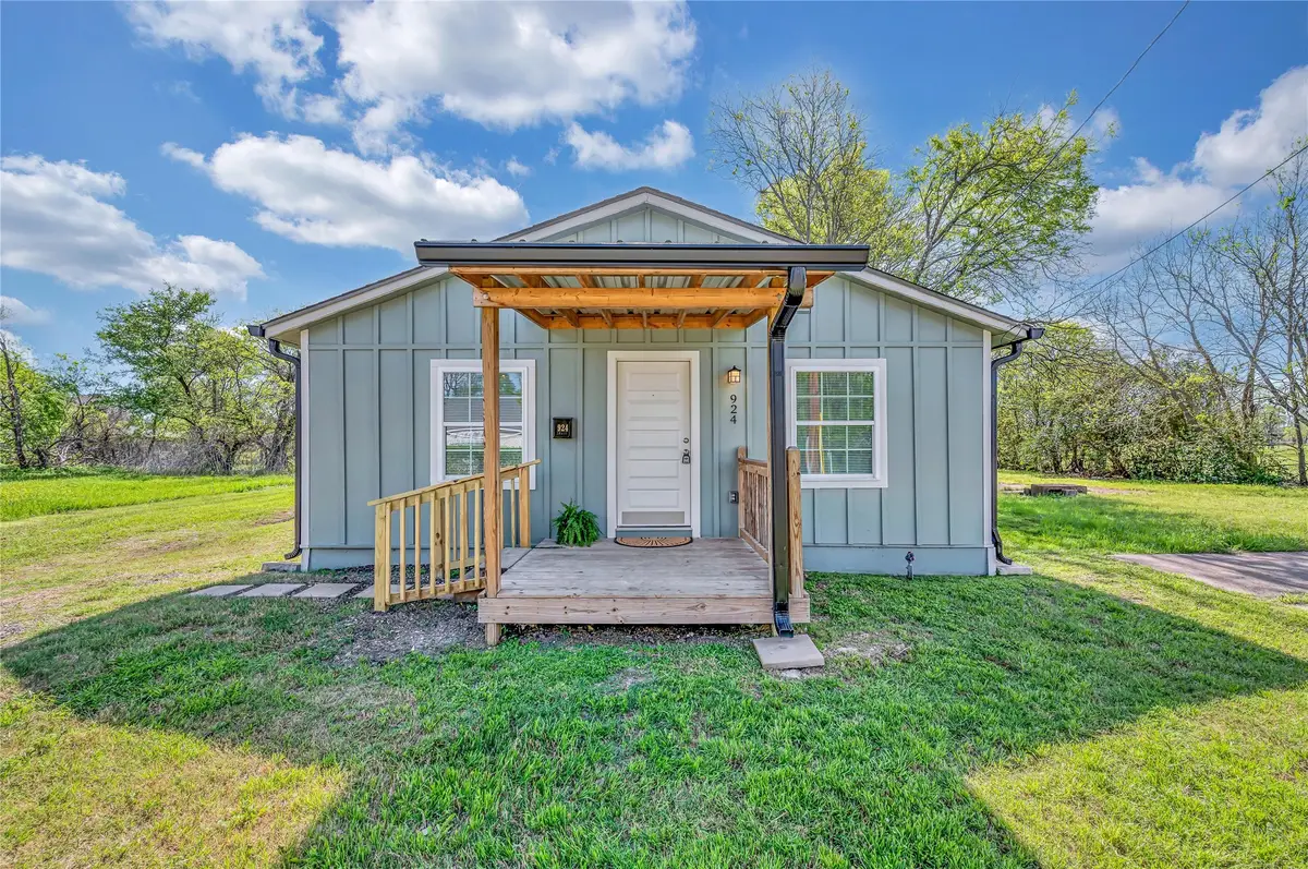 924 Gurley Lane, Waco, TX 76706 - #1