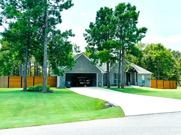19355 Cedarpark Place, Lindale, TX 75771