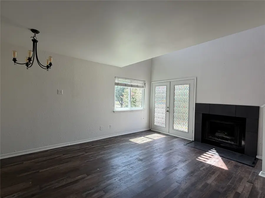 3125 Sondra Drive #201, Fort Worth, TX 76107 - #3