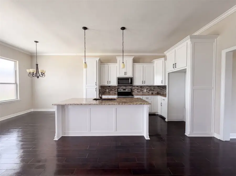 8580 Cedar Creek Lane, Greenville, TX 75402 - #2