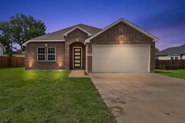 3830 Mcdougal Street, Greenville, TX 75401