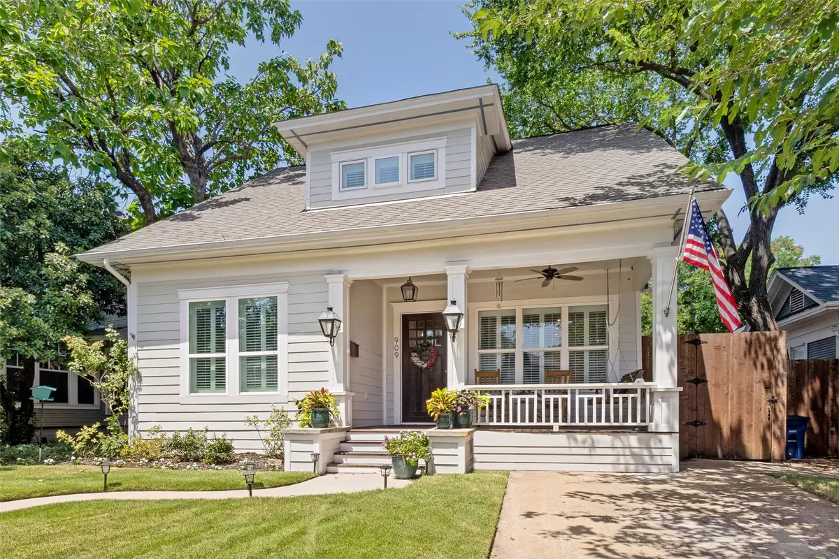 909 Woodlawn Avenue, Dallas, TX 75208 - #1