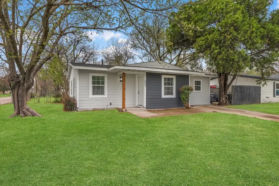 3744 S Hughes Avenue, Fort Worth, TX 76119 - #2