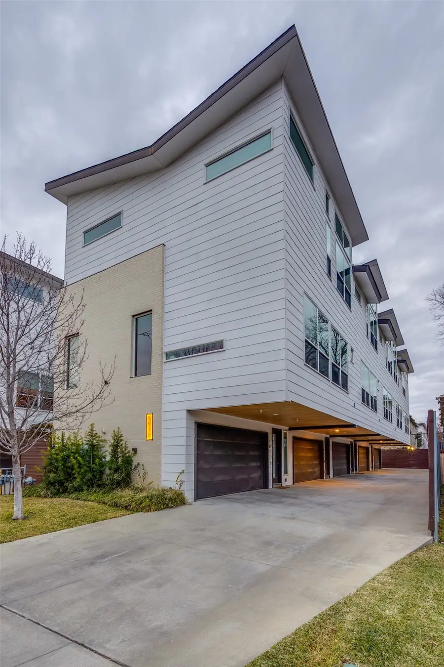 5915 Lindell Avenue #105, Dallas, TX 75206 - #2