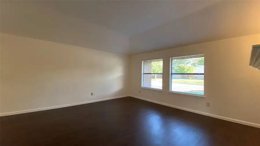 208 E Denton Drive, Euless, TX 76039 - #3