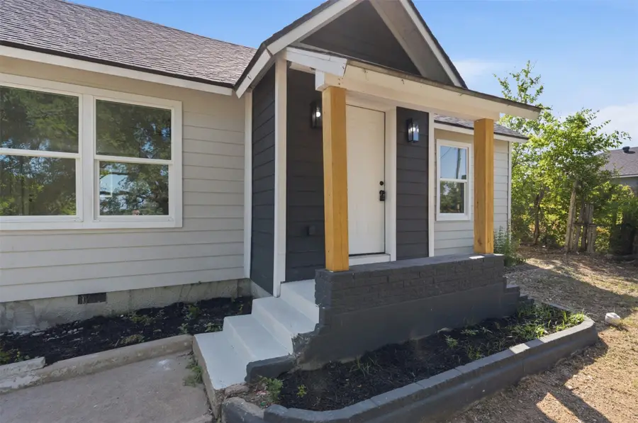 1909 Burchill Road, Fort Worth, TX 76105 - #2