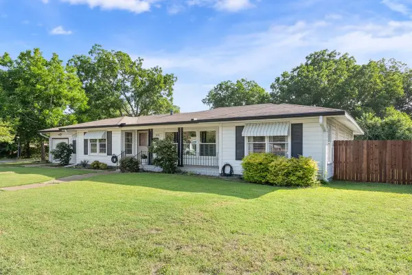 3135 N 27th St, Waco, TX 76708