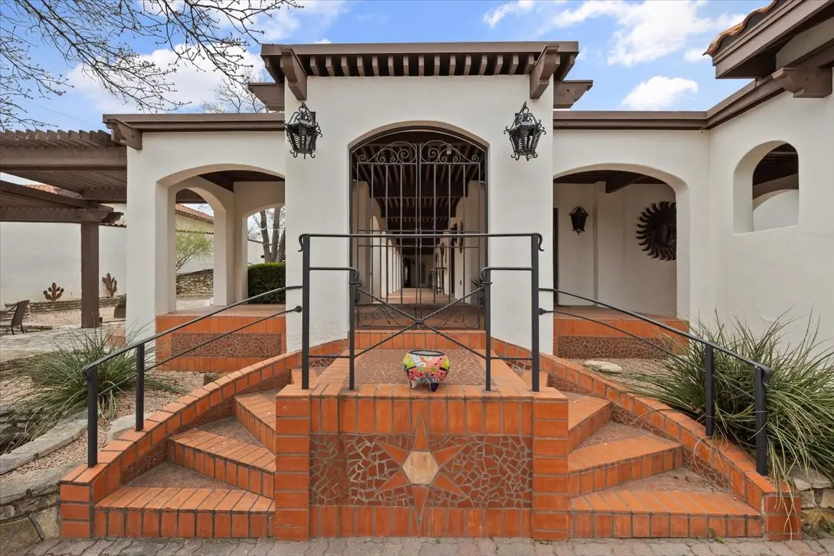 8300 Samora Court, Fort Worth, TX 76135 - #1