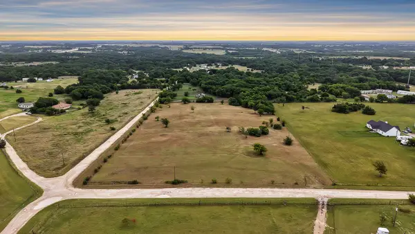 250 Private Road 477, Hillsboro, TX 76645