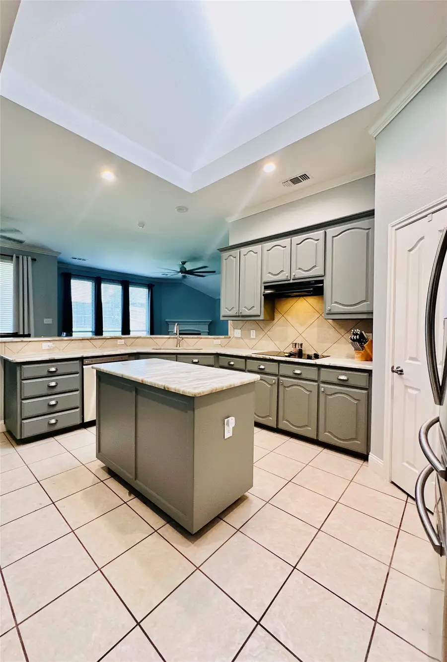 5851 Lorenzo Drive, Grand Prairie, TX 75052 - #3