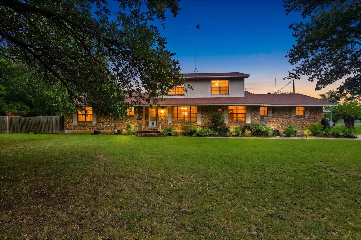 408 E Mulberry Street, Leonard, TX 75452 - #1