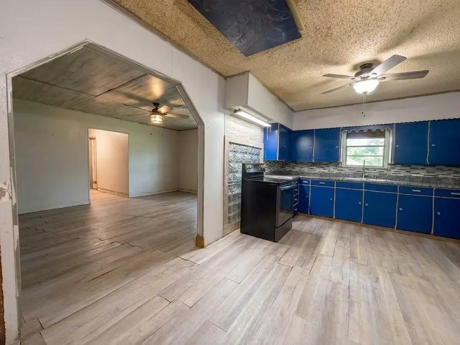 10976 Us Highway 80, Fruitvale, TX 75127 - #3