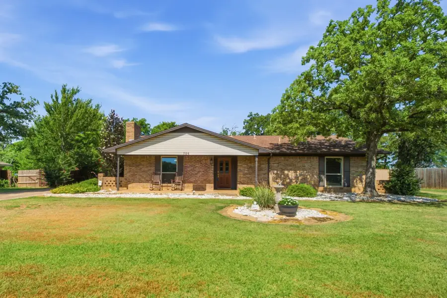 706 Squires Lane, Krugerville, TX 76227 - #2