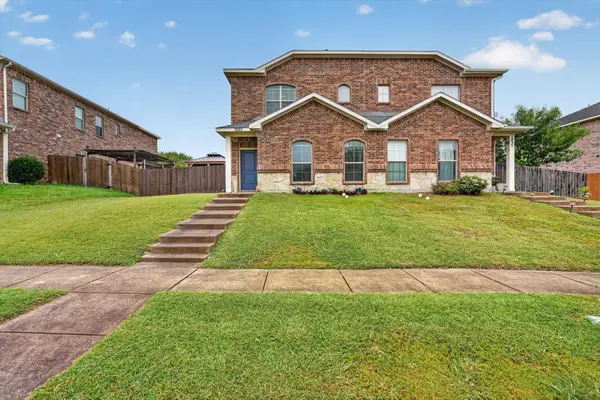 1933 Timber Oaks Drive, Garland, TX 75040